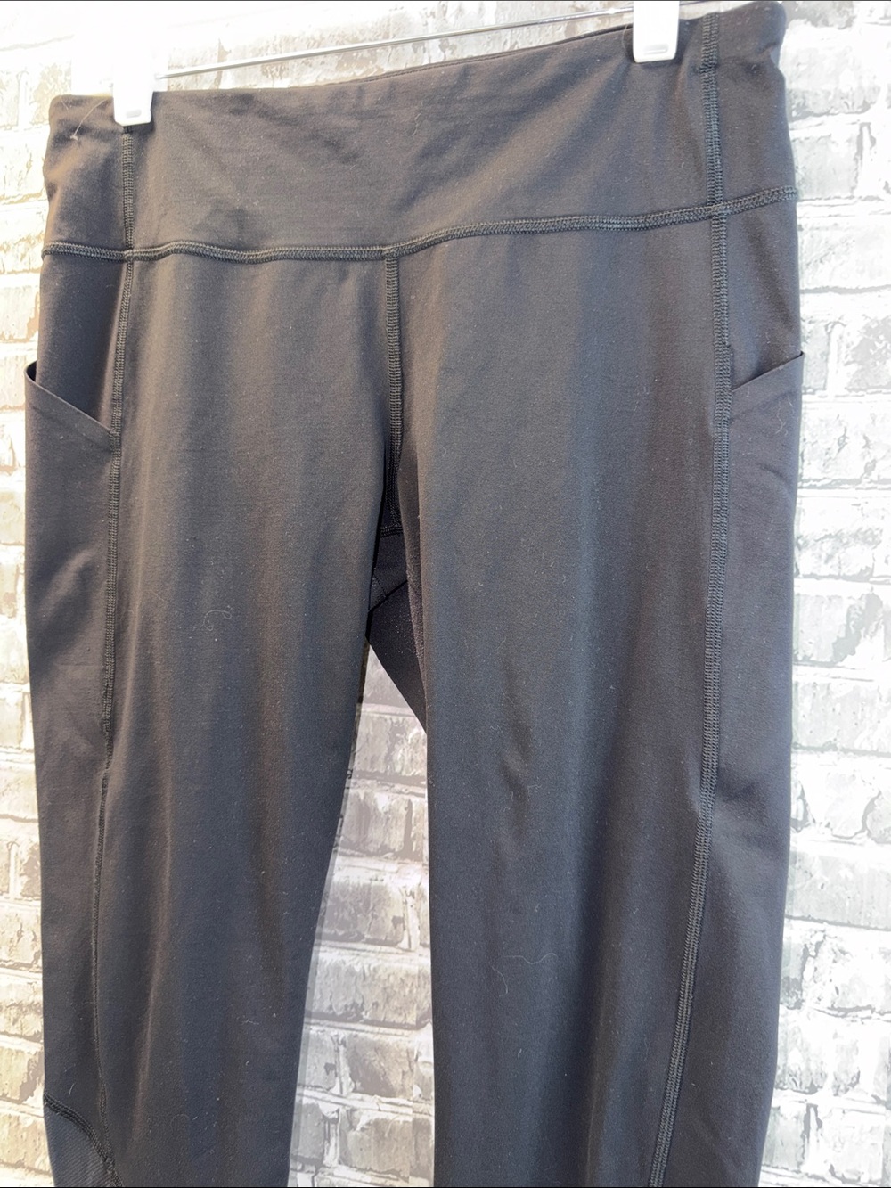 lululemon athletica Black Capri Leggings with Side Pockets - Picture 2 of 8